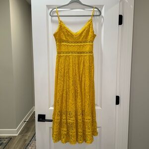 NSR Dress Women Size Medium Mustard Yellow Lace Spaghetti Strap Midi Dress